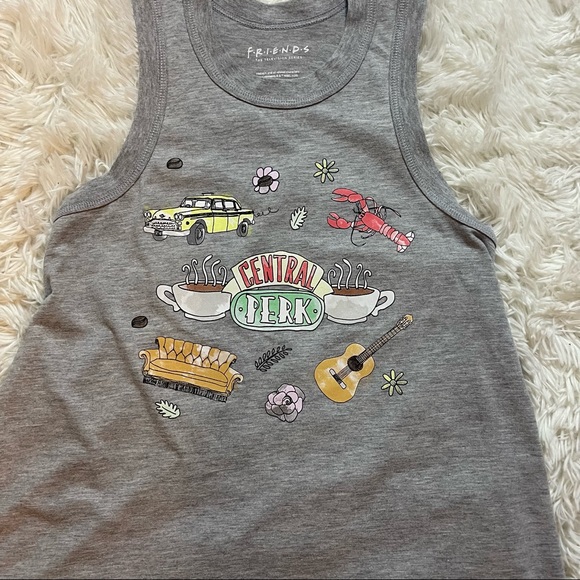 Friends T Shirt Central Perk tank Size Medium gray - Picture 4 of 5